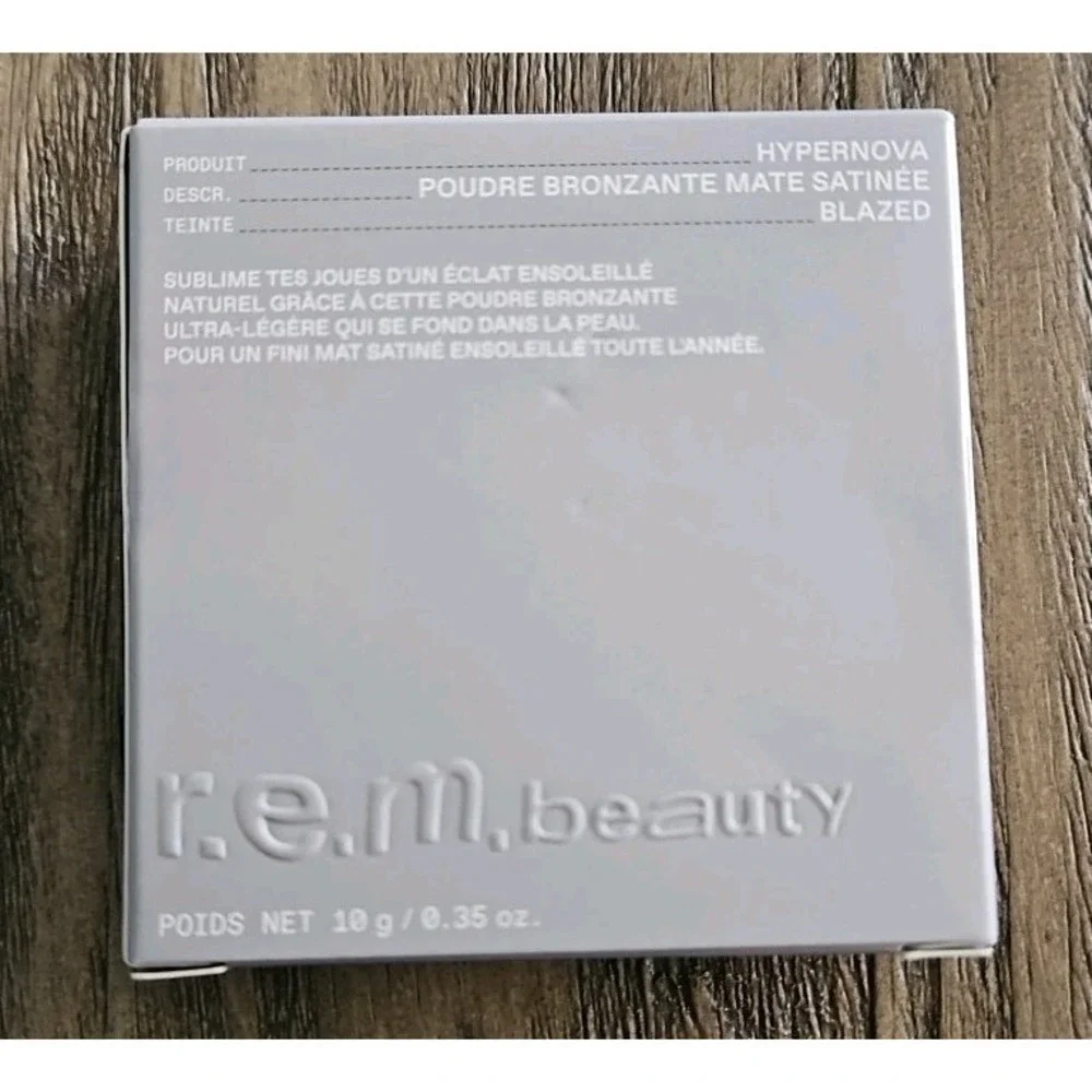 r.e.m. Beauty Hypernova Satin Matte Bronzer ~ BLAZED ~ 10g / .35 Oz
